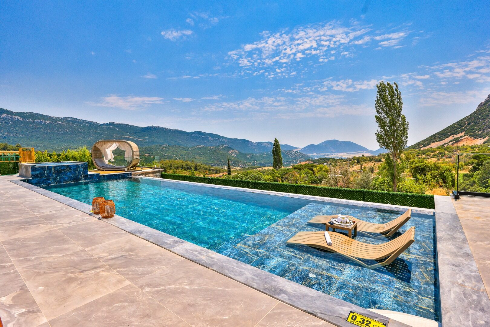 Villa Free — 107