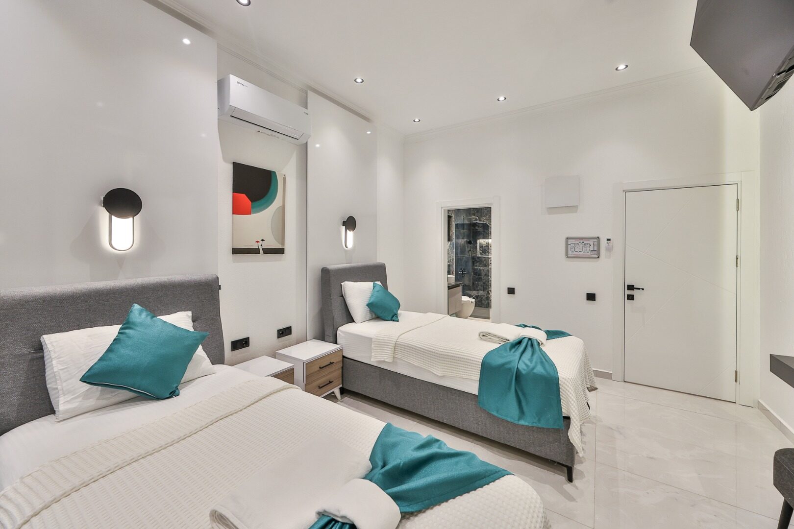 Villa Free — 130