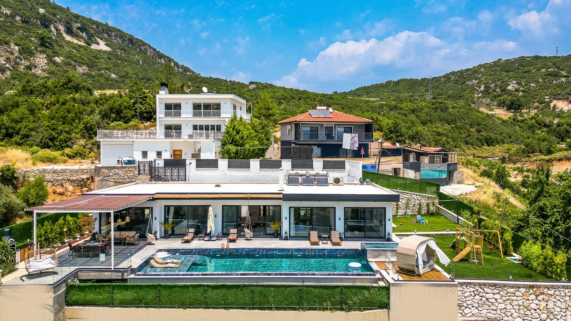 Villa Free — 143
