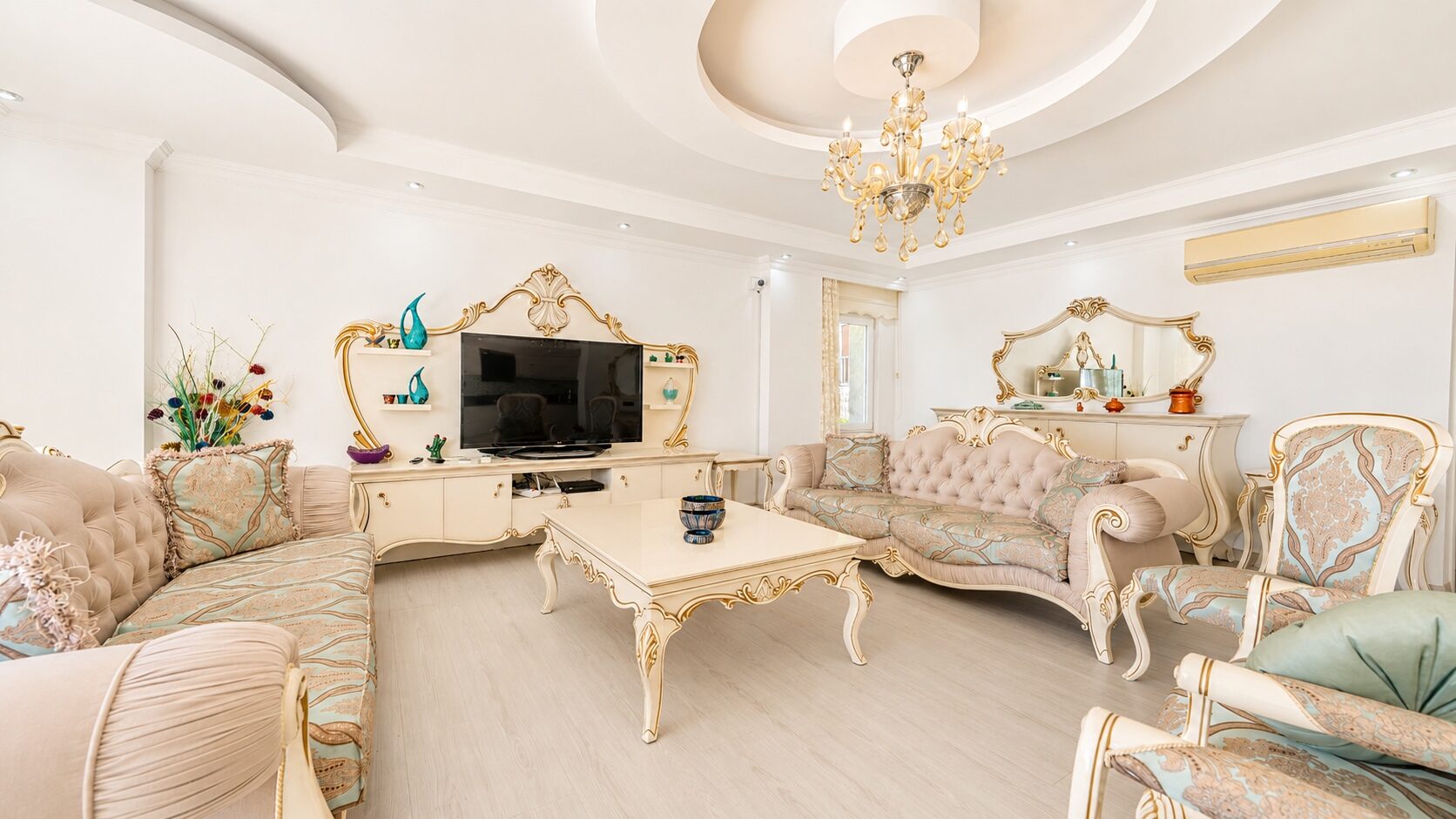 Villa Velaris — 18