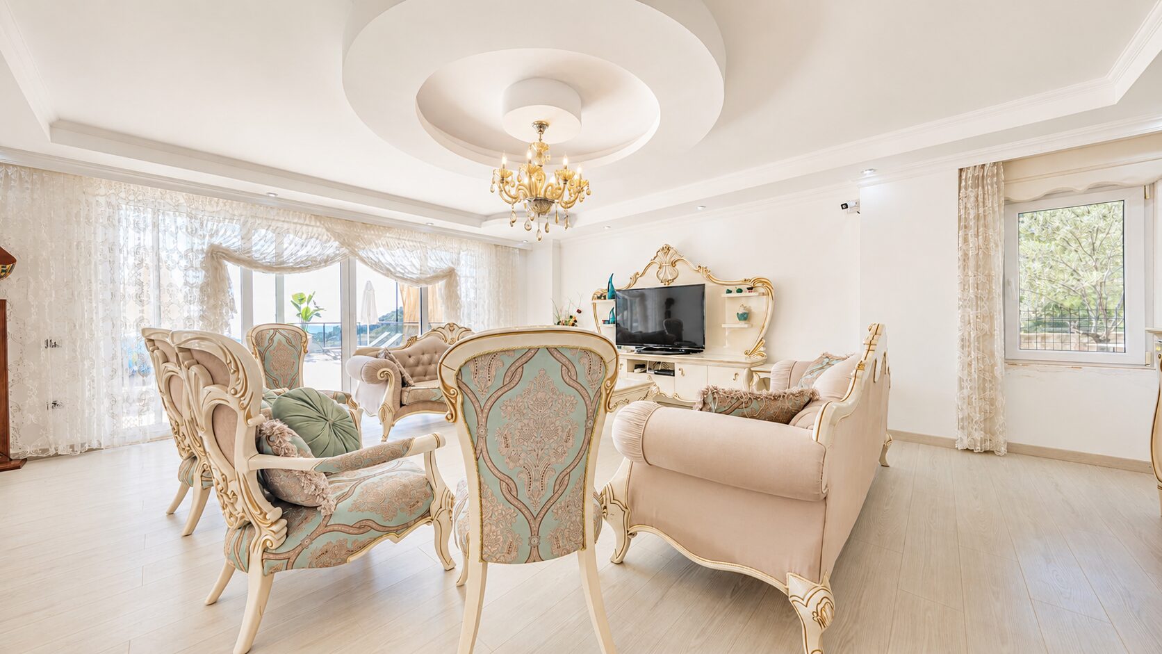 Villa Velaris — 19