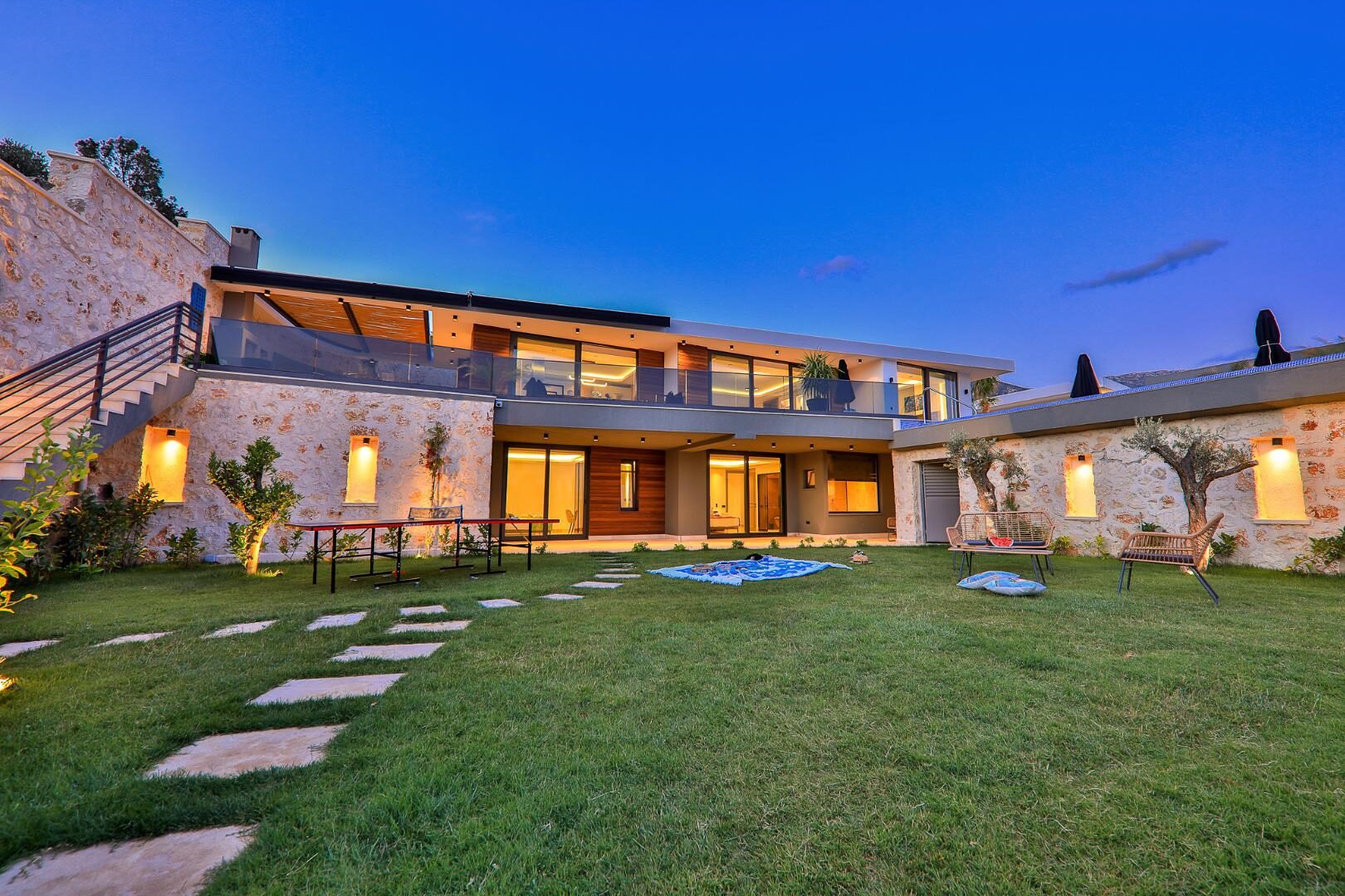 Villa Dreams — 42