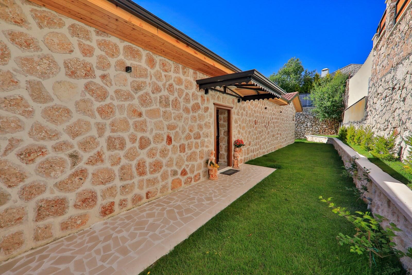Villa Aden — 21
