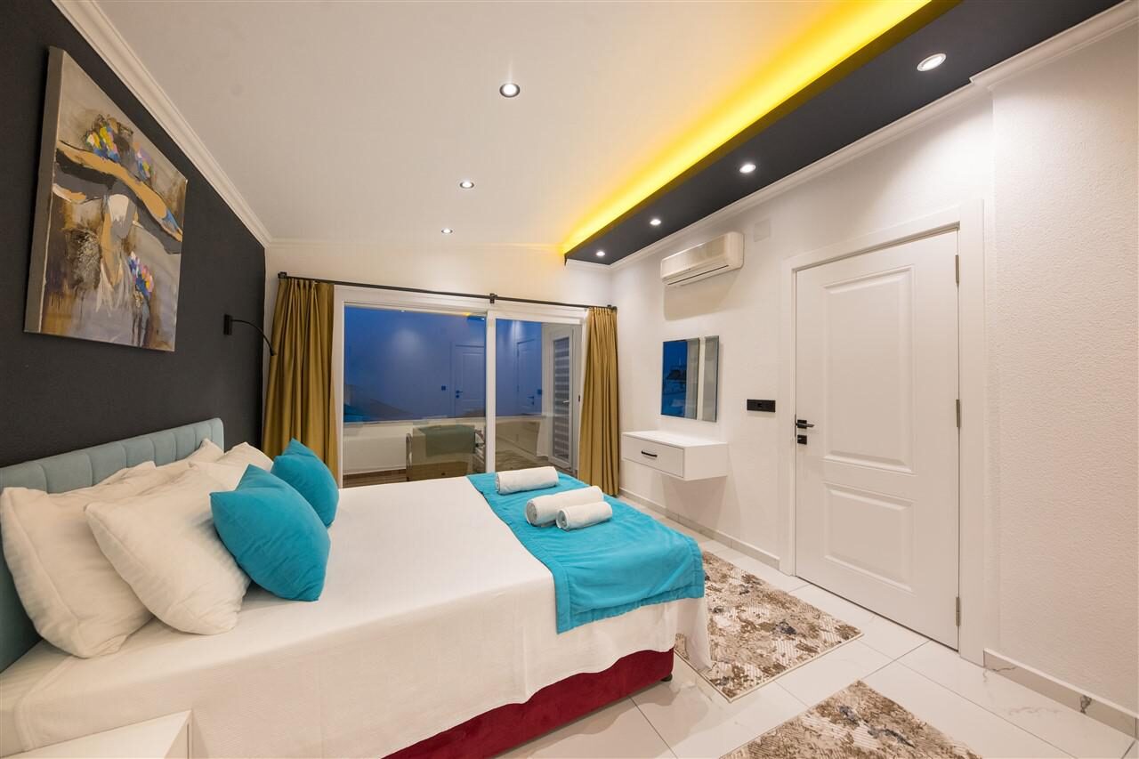 Suit Emir Akbel — 28