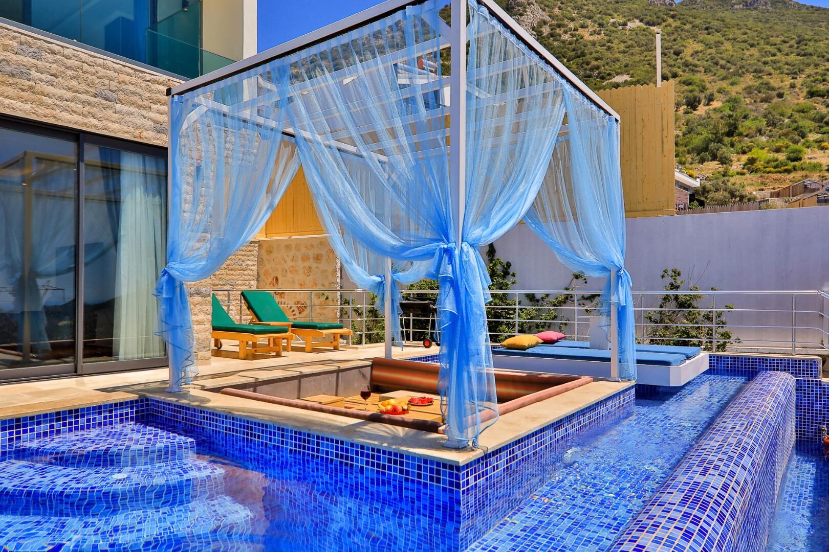 Villa Hills Londra — 4