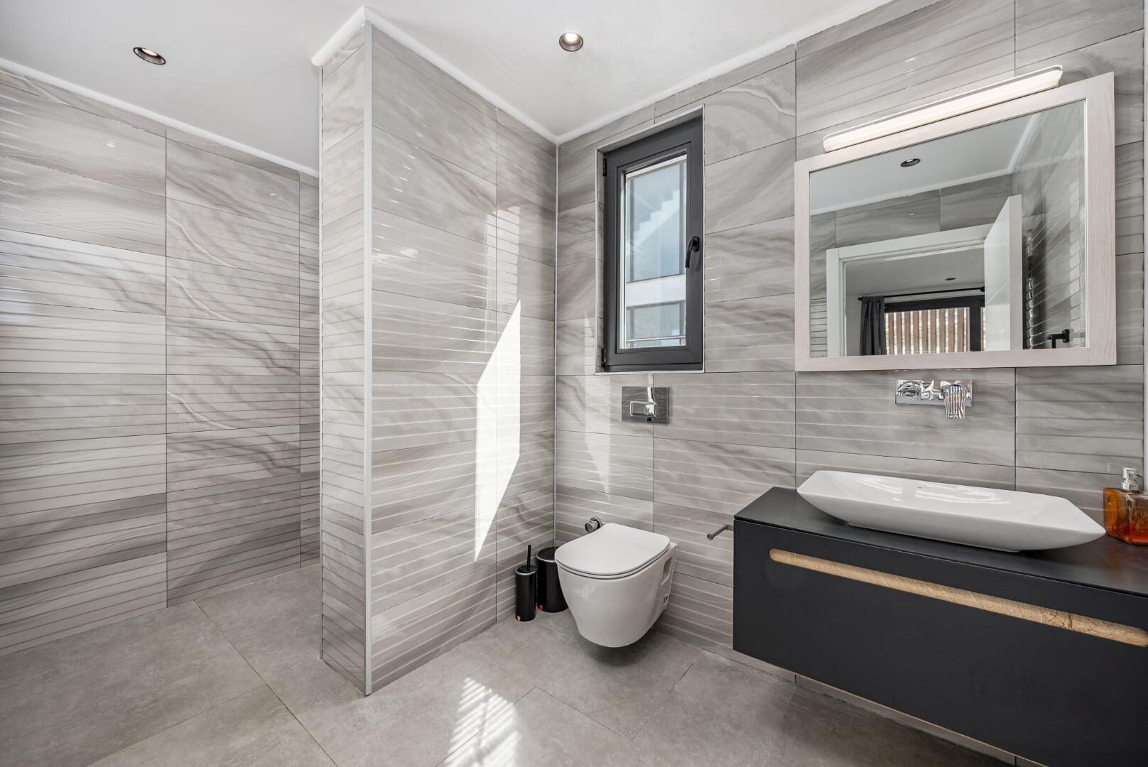 Villa Lalin — 28