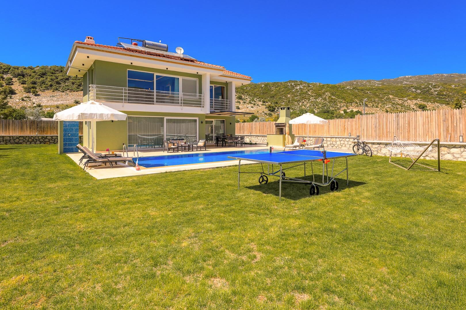 Villa Safter — 1