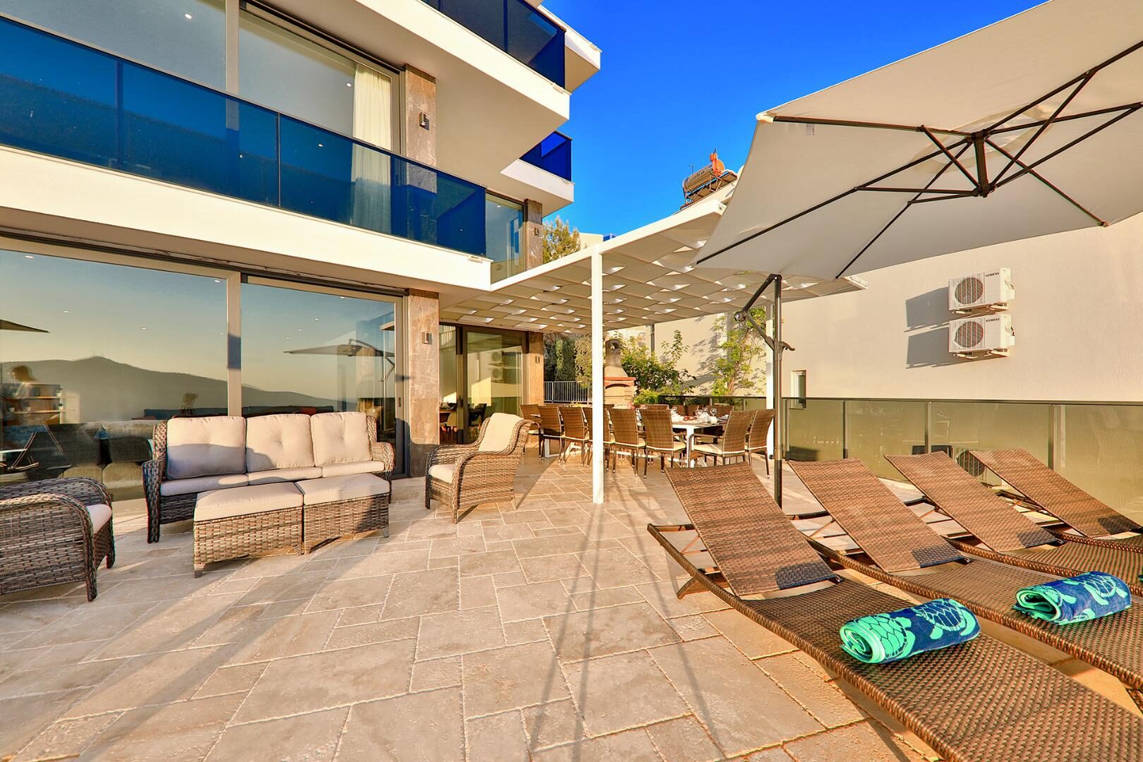Villa Luxury — 4