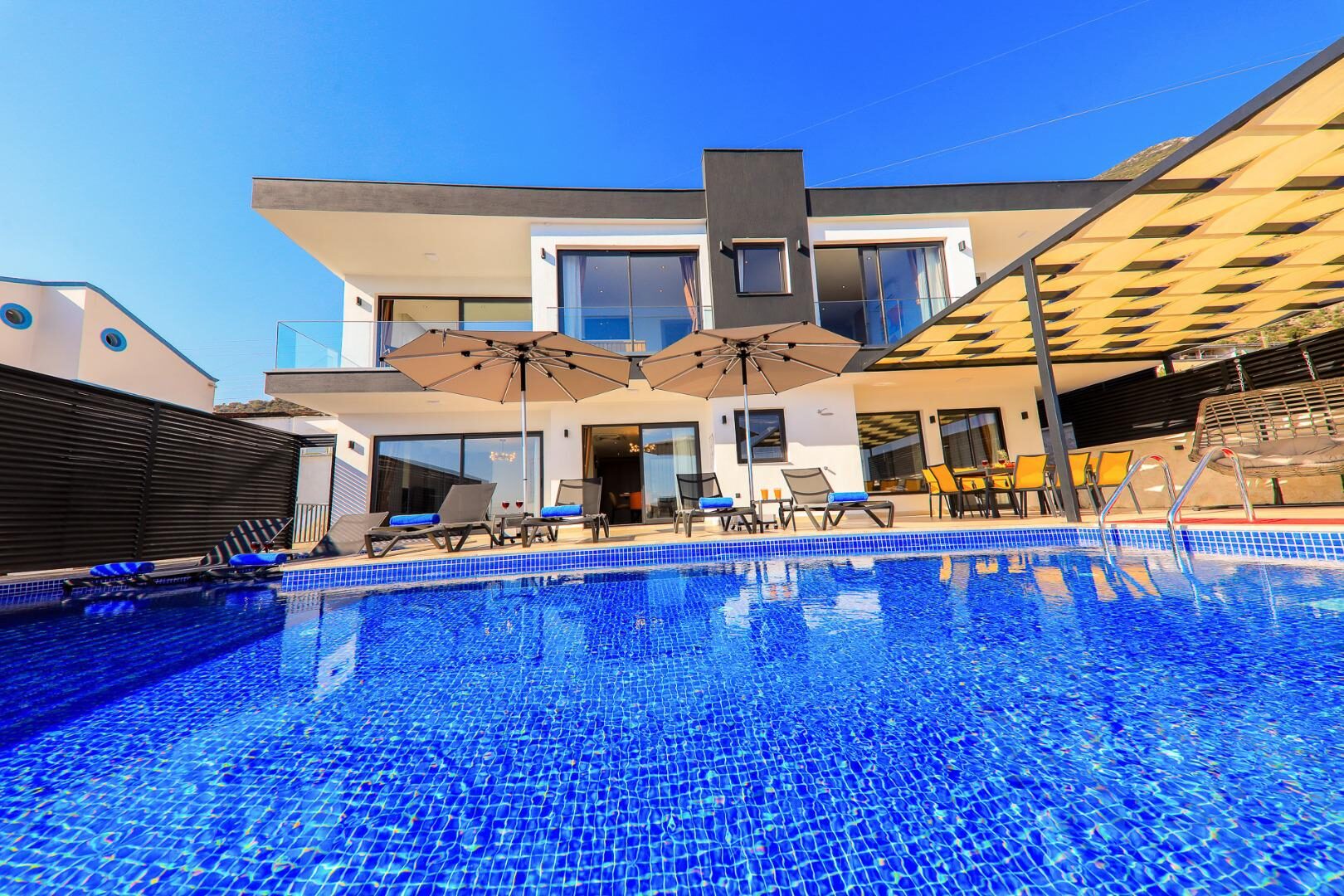 Villa Bliss — 2