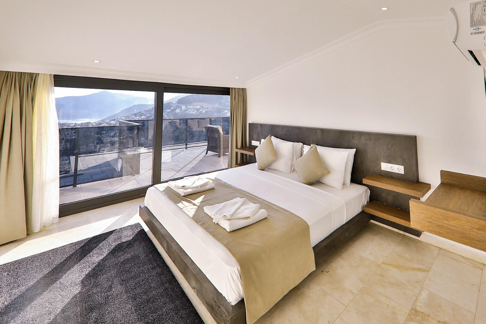 Villa Luxury — 25