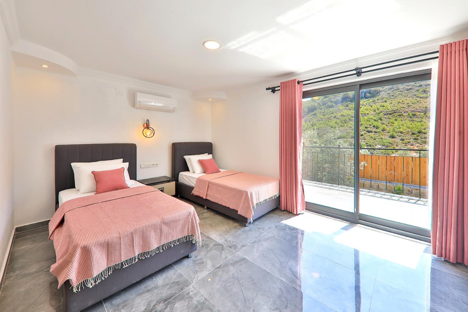 Villa Delfin Green — 43