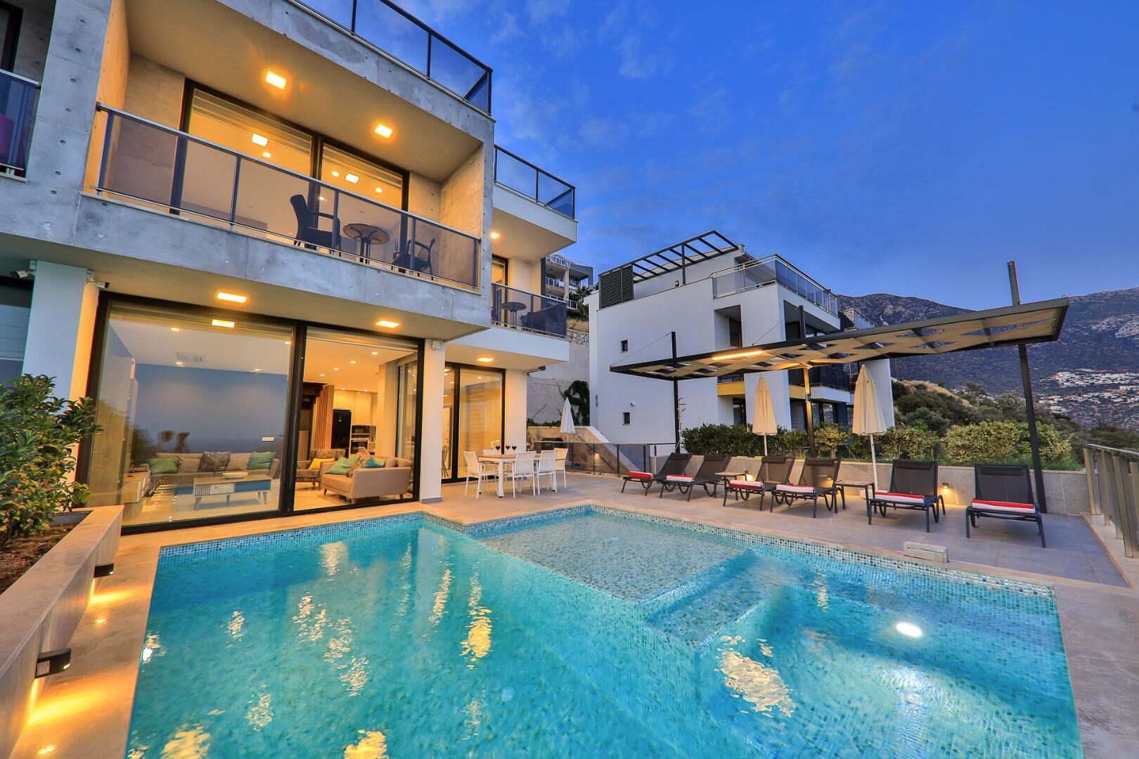 Villa Skylight — 4