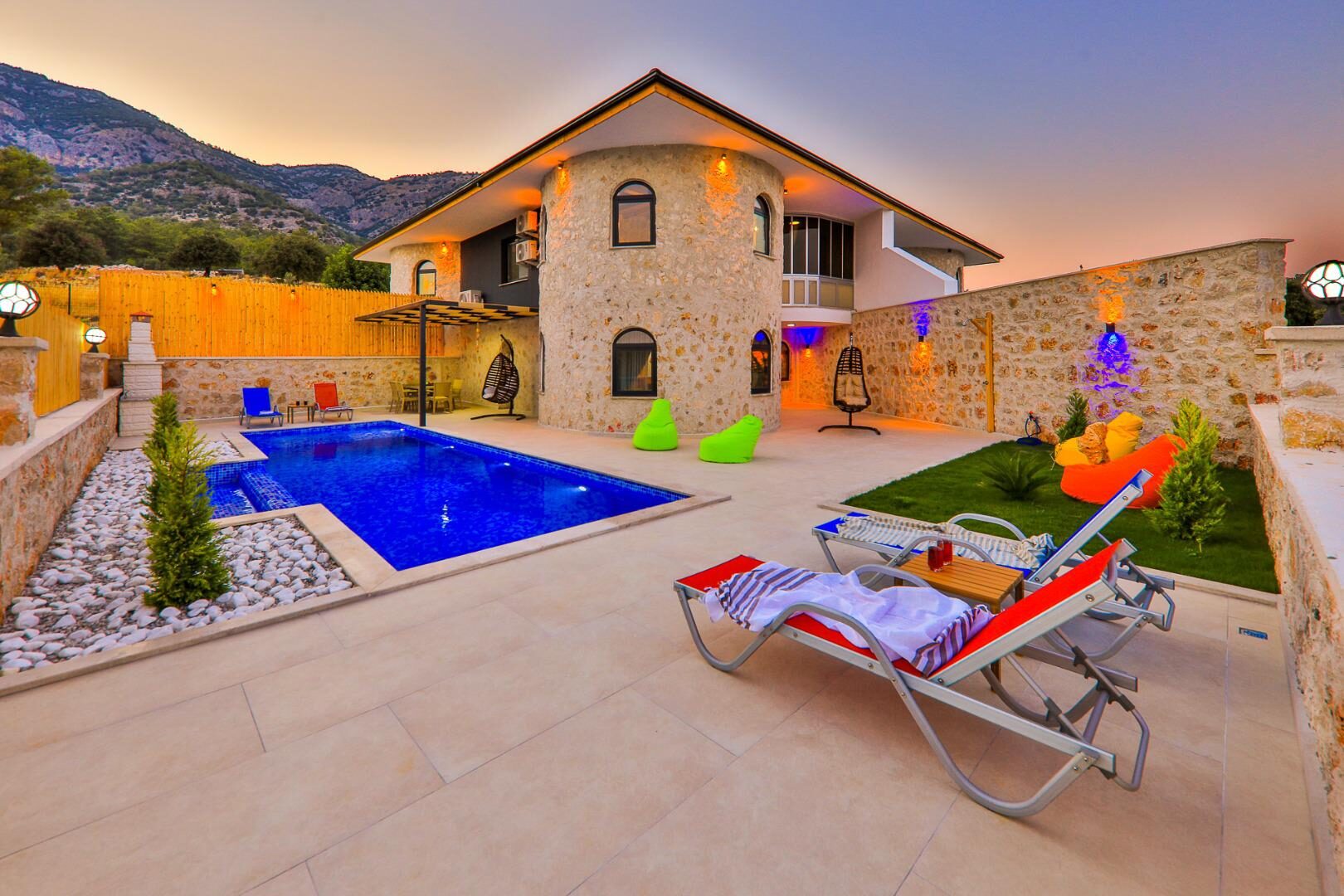Villa Sandak 2 — 1