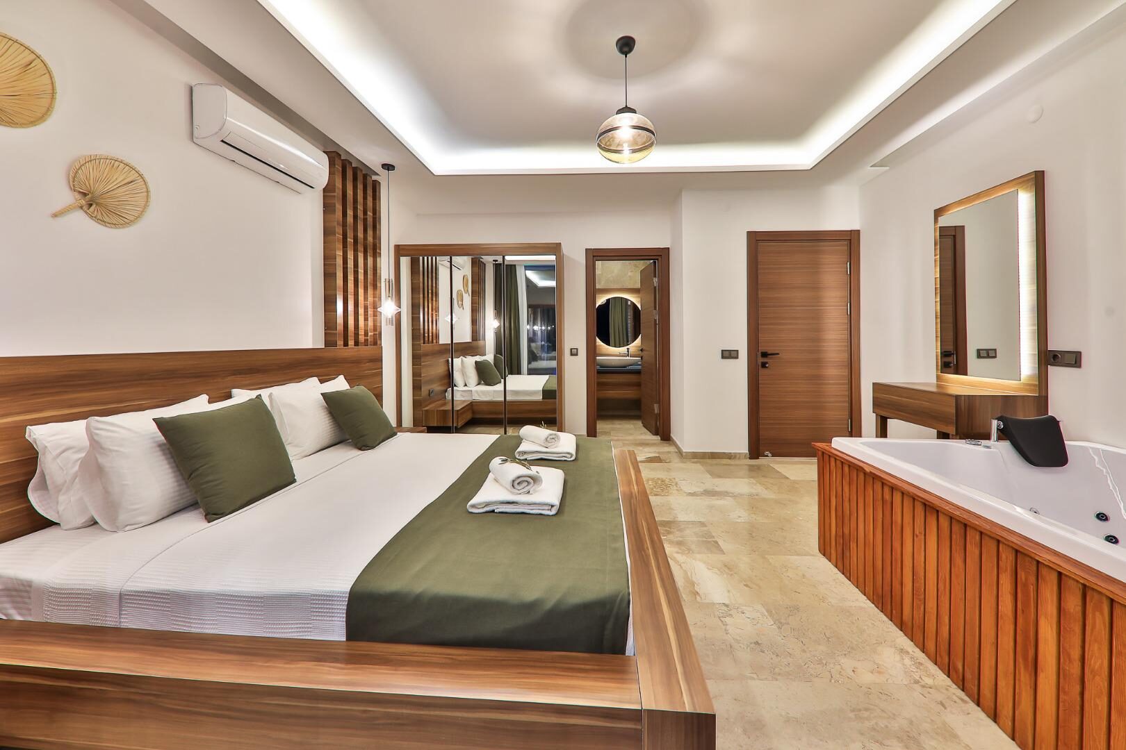 Villa Glorious — 51