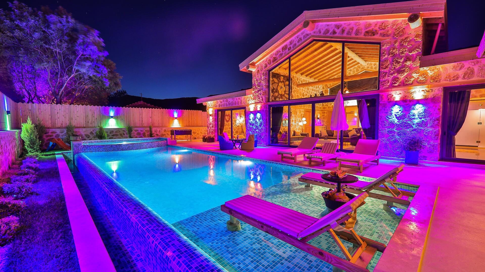 Villa Happiness — 9