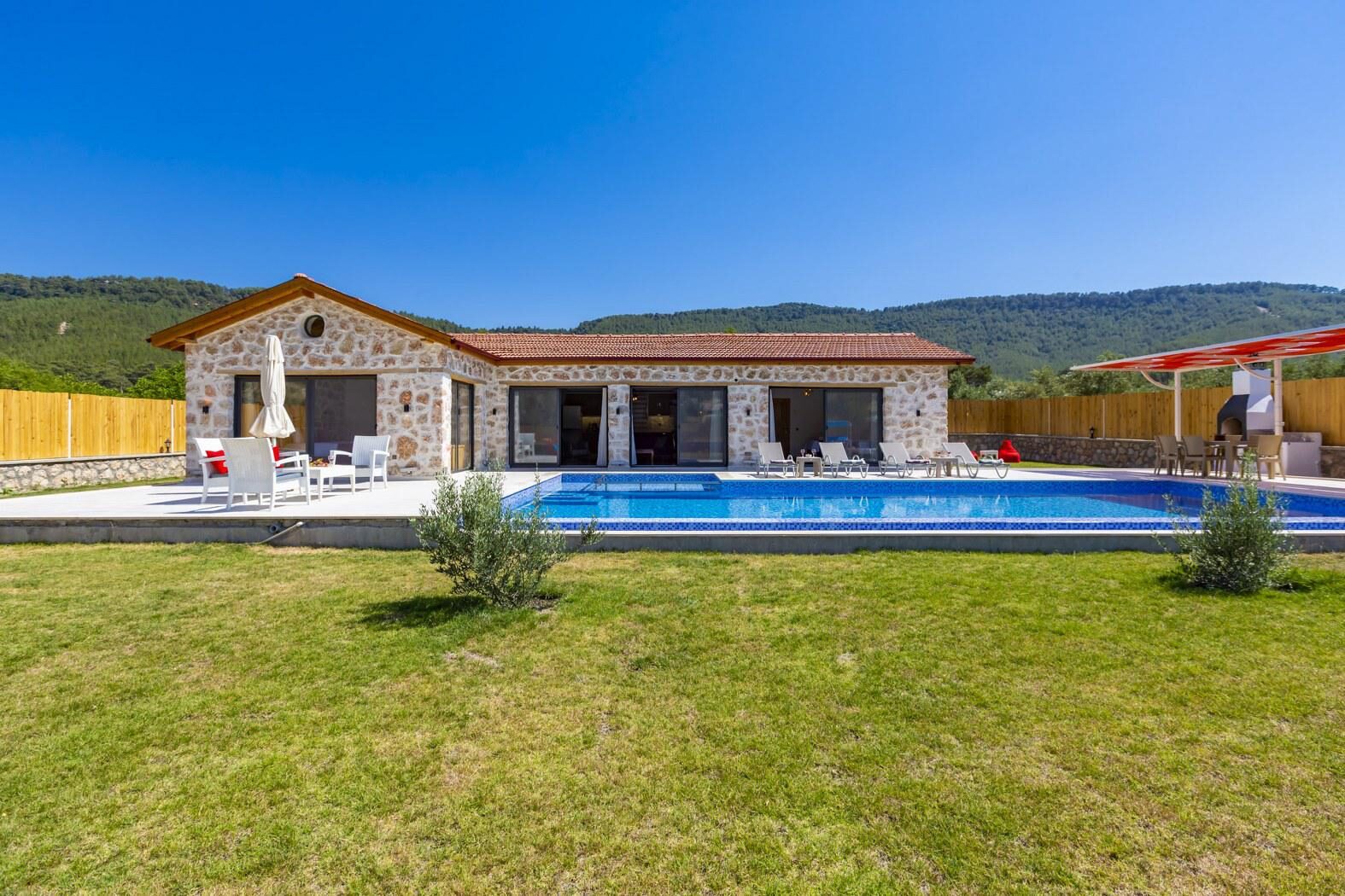 Villa Blue Bird — 1