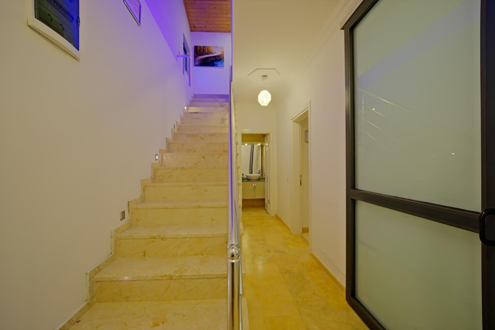 Villa Tepes — 56