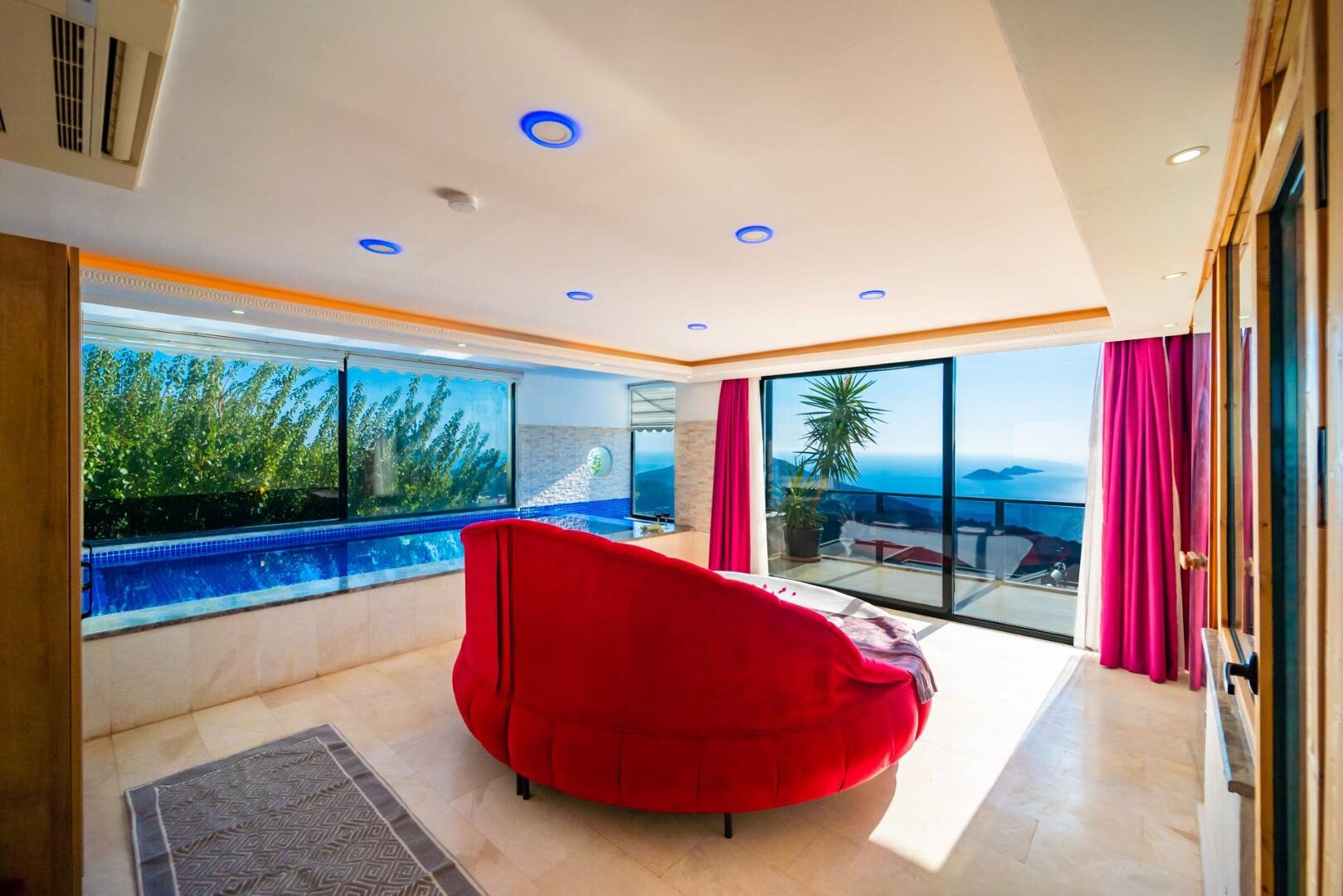 Villa Hyperion — 82