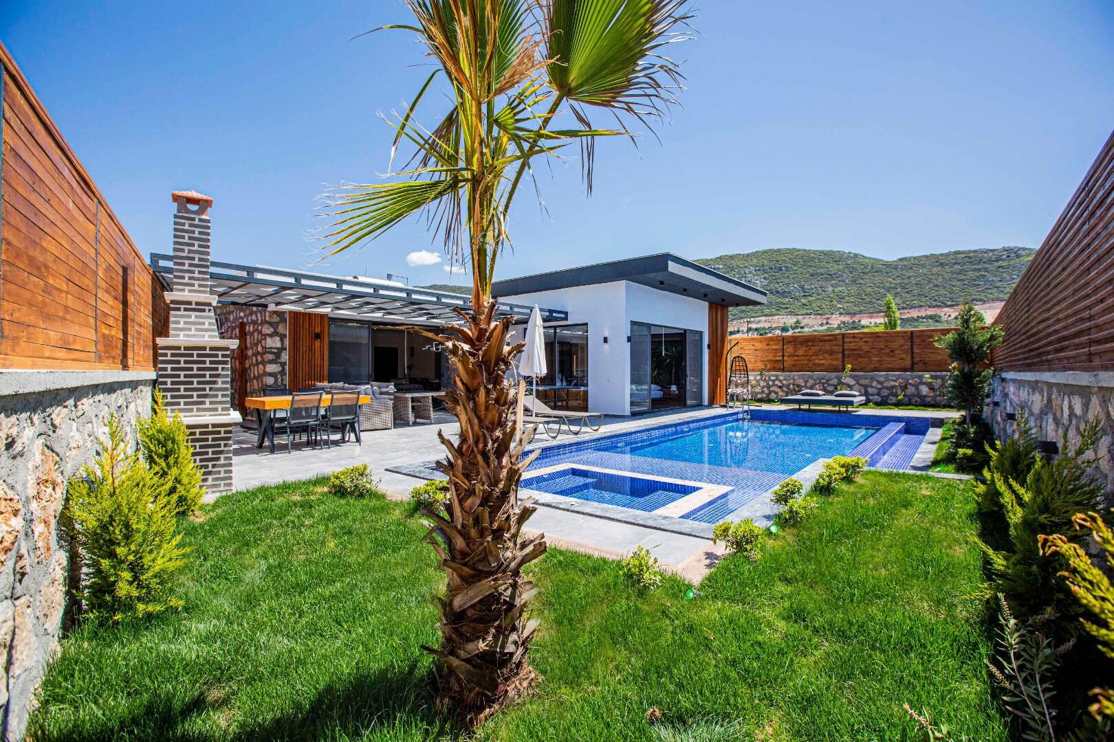 Villa Montenegro — 11