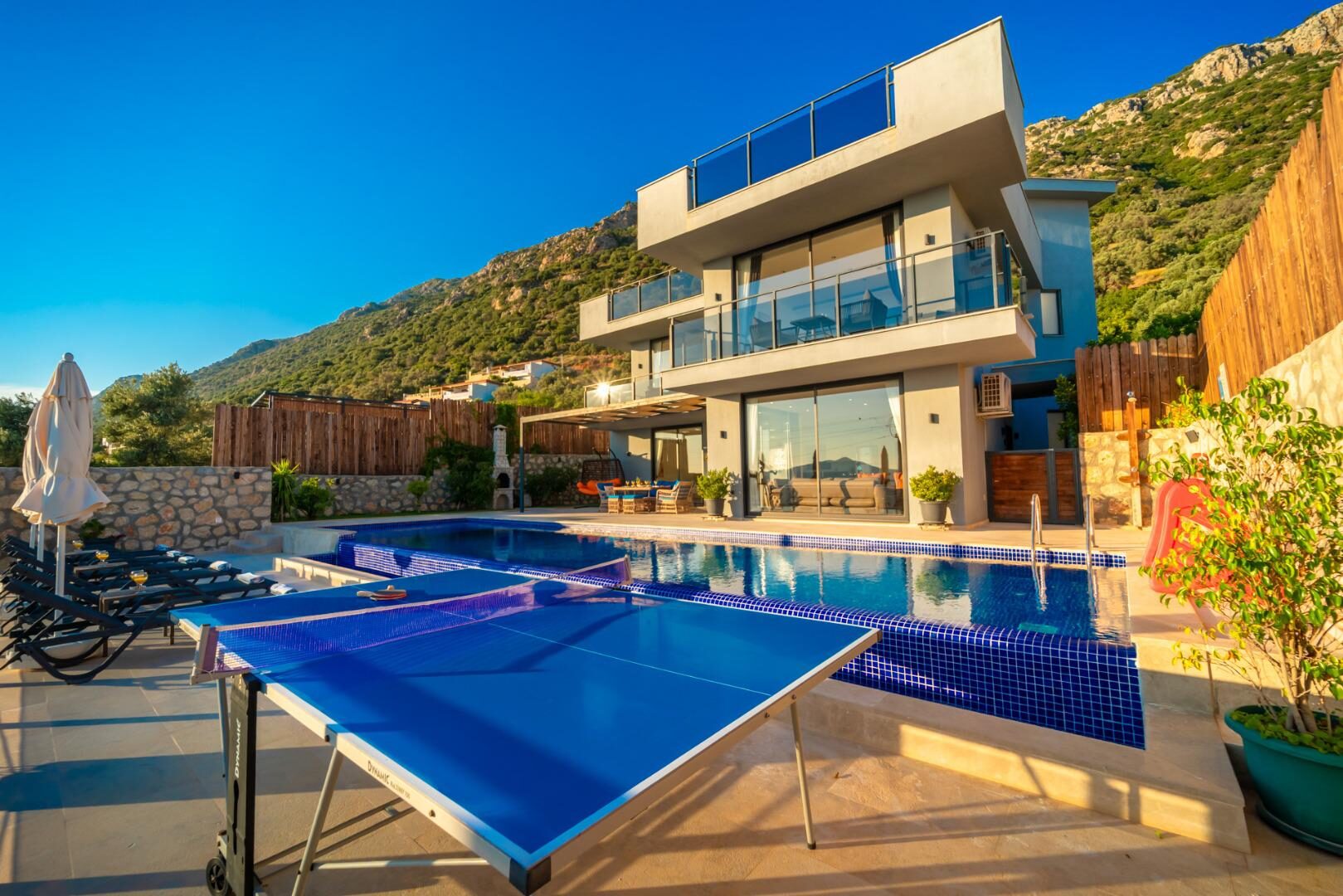 Villa Azde — 1