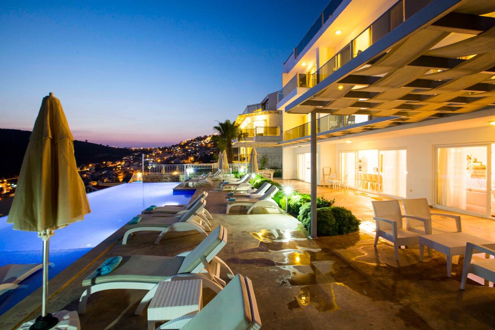 Villa Falcon Exclusive — 37