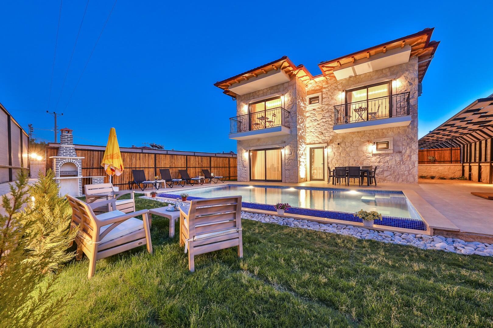 Villa Kaşlı 1 — 4