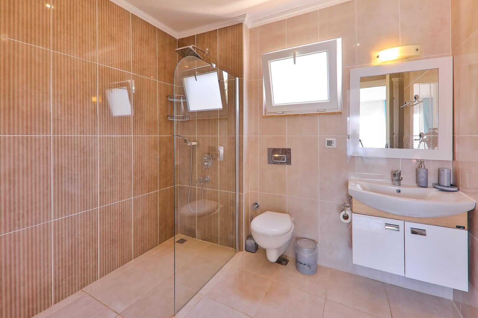 Villa Angel — 26