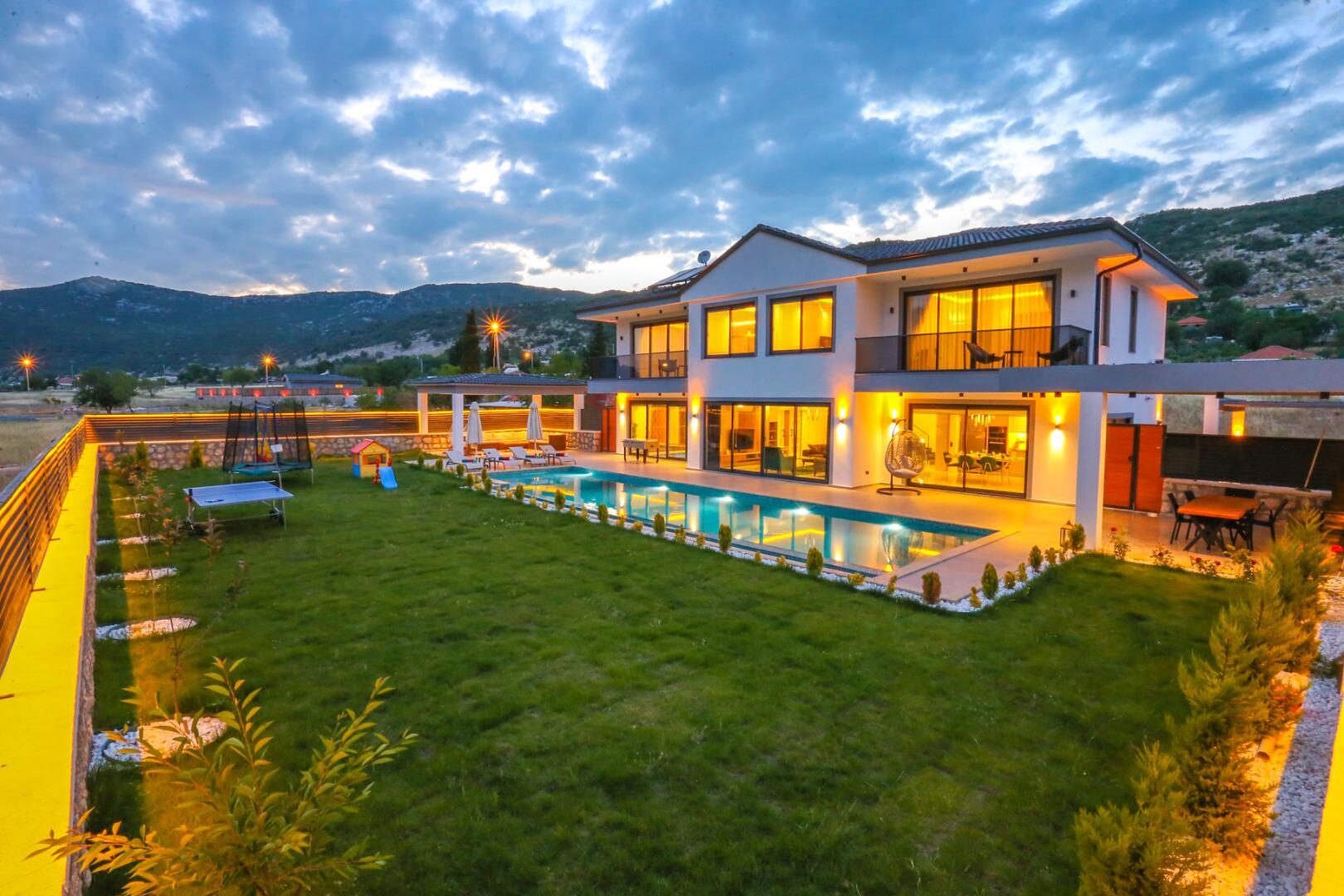 Villa White House Sarıbelen — 1