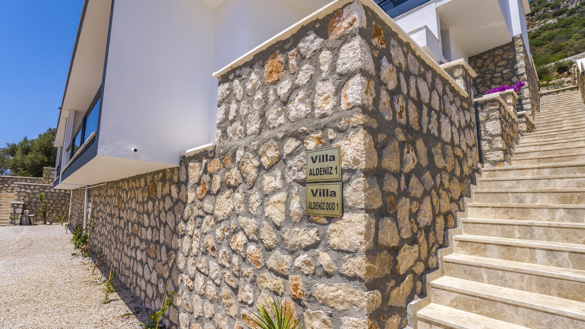 Villa Aldeniz 2 — 86