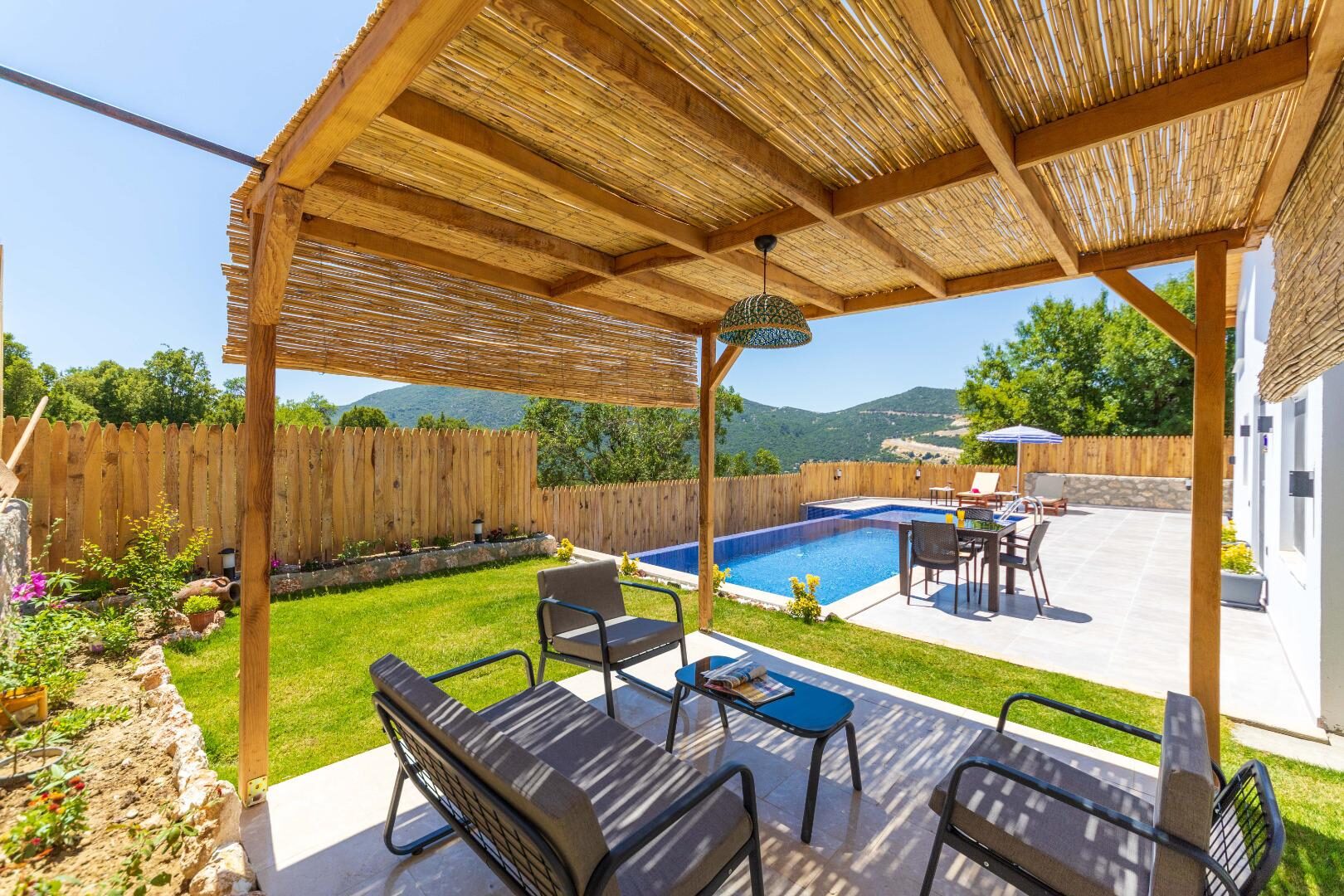 Villa Belis — 2