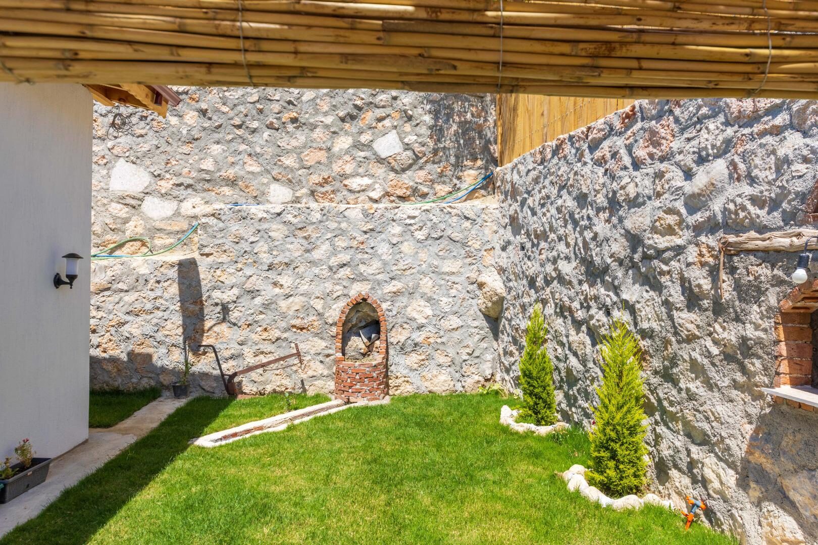 Villa Belis — 29