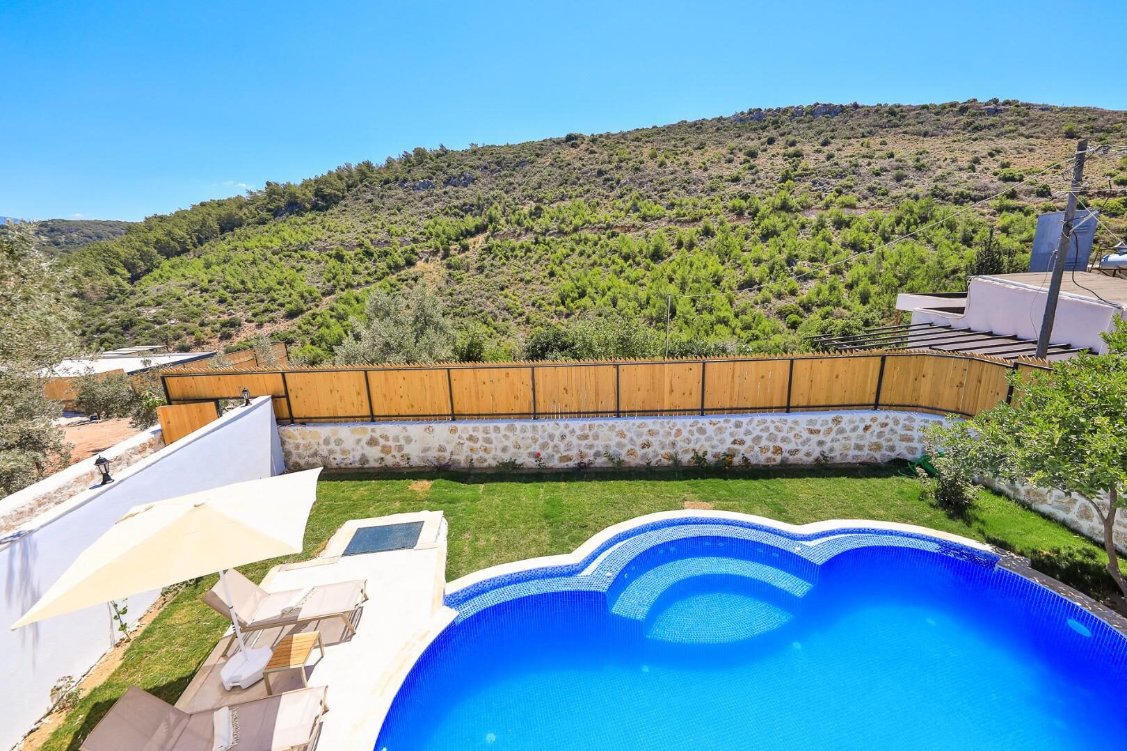 Villa Leto — 8