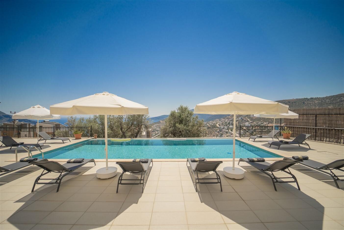 Villa Abis — 15