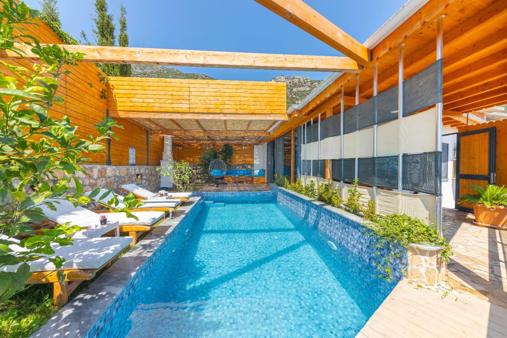 Villa Dacron — 5
