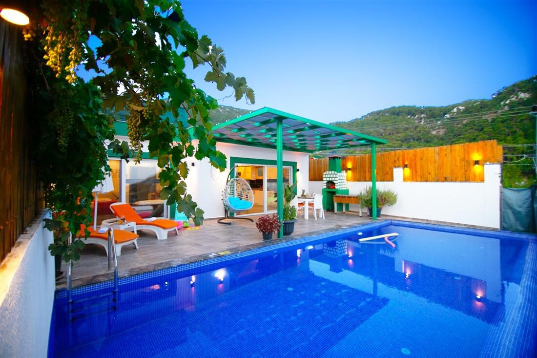 Villa Petra — 6