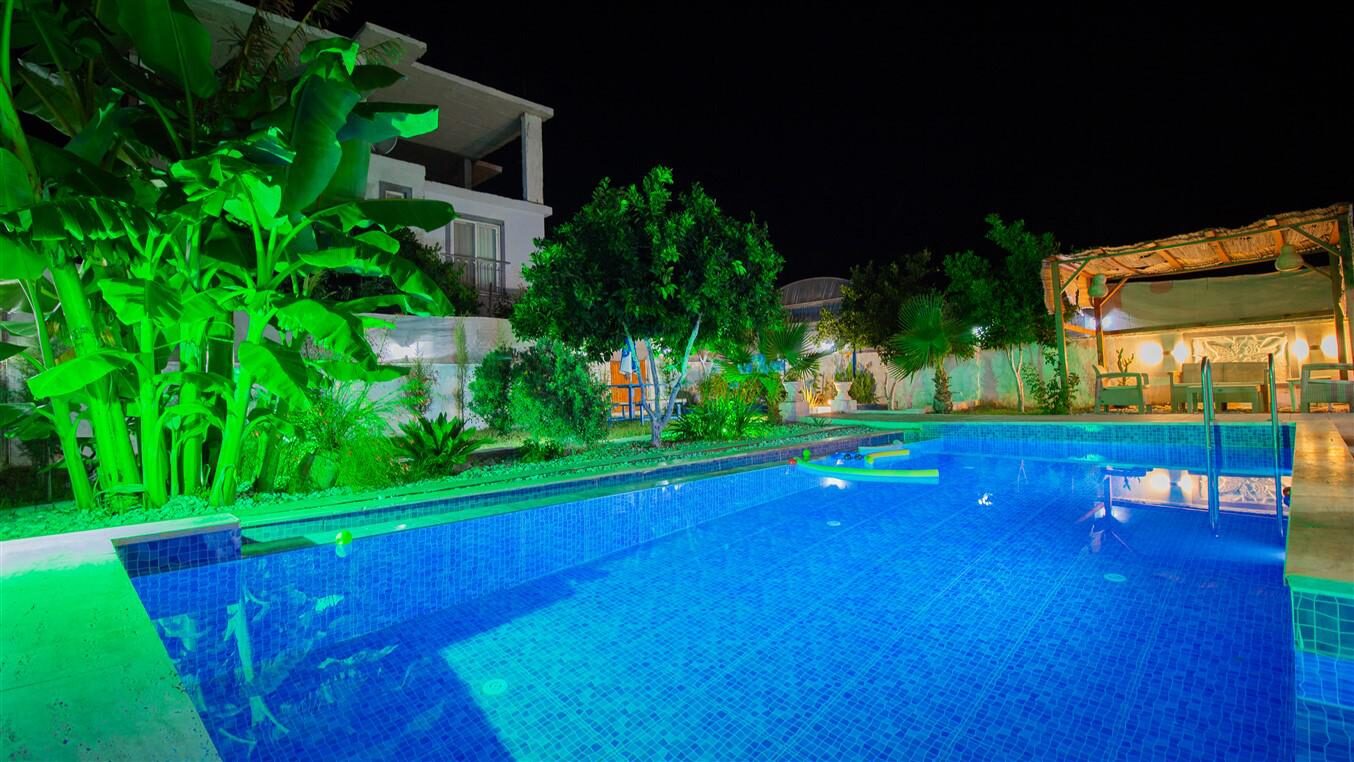 Villa Capital — 38