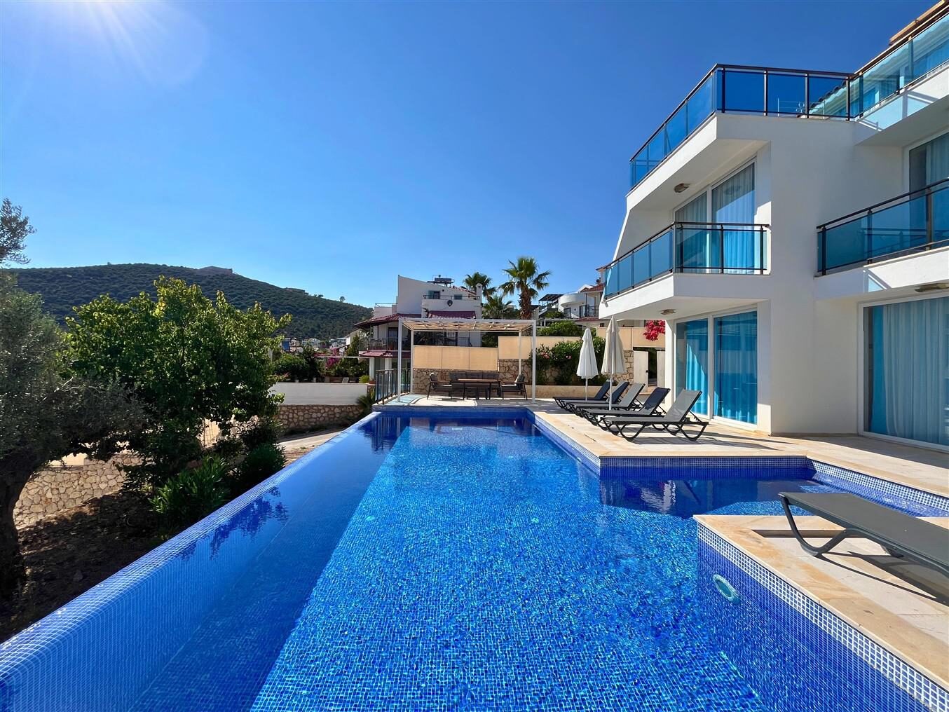 Villa Visos — 4