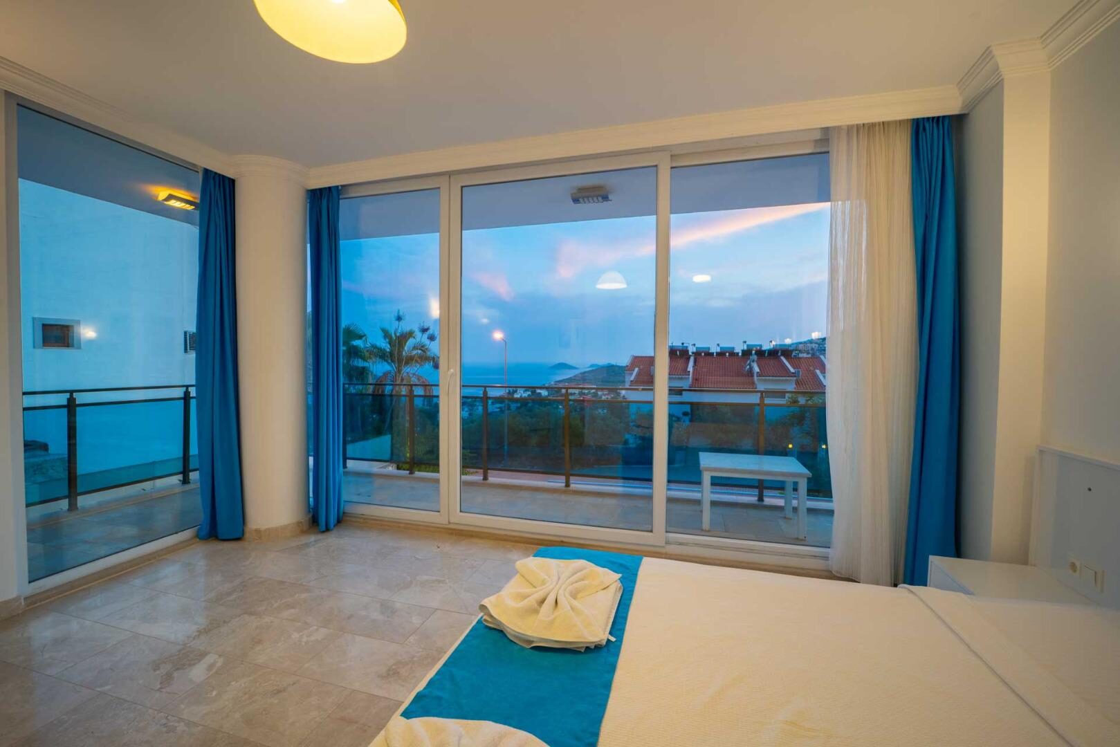 Villa Trios — 25