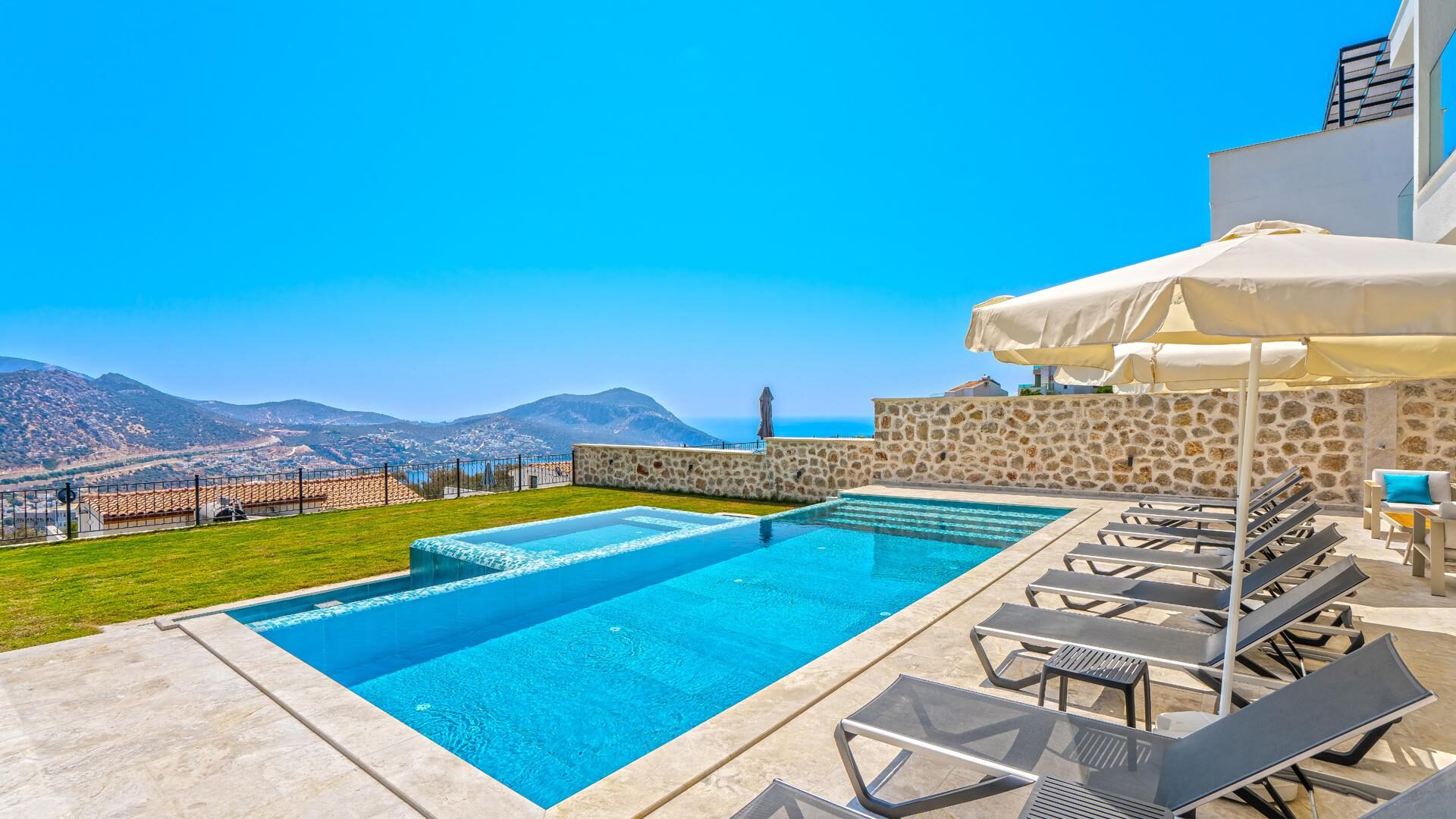 Villa Lion — 12