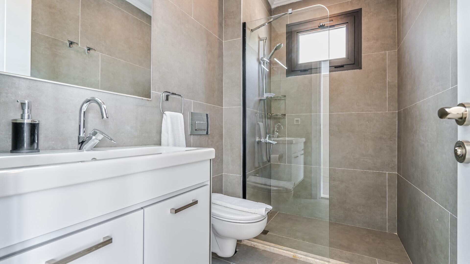 Villa Lion — 105