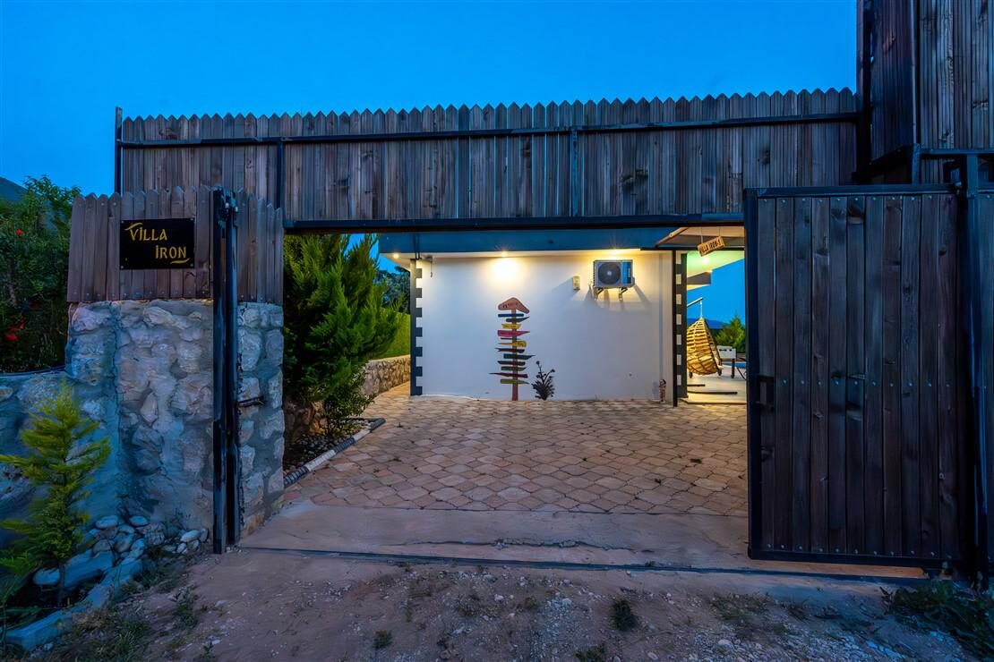 Villa İron — 25