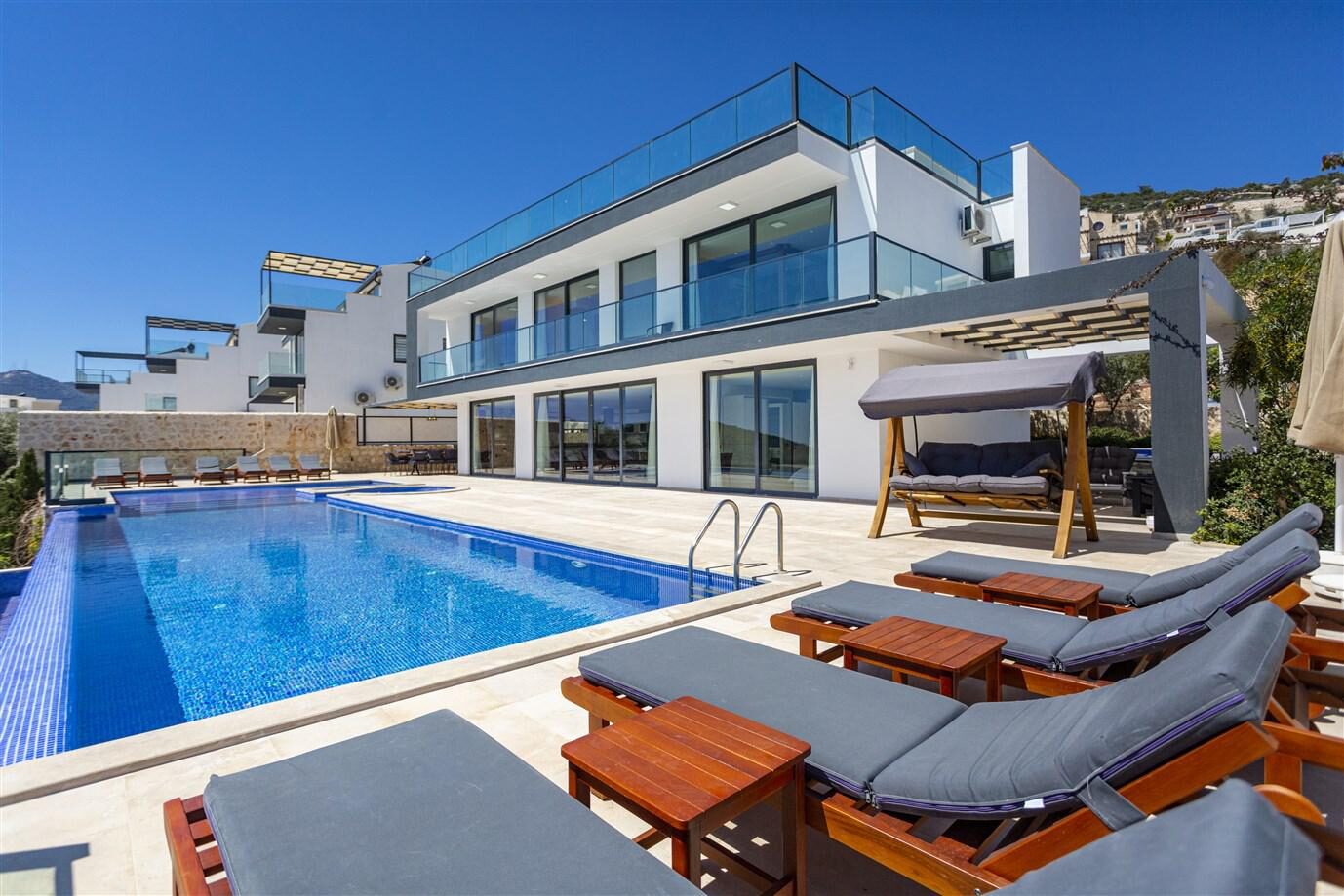 Villa Tigra — 18