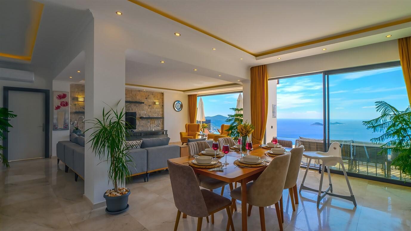 Villa Royal — 37