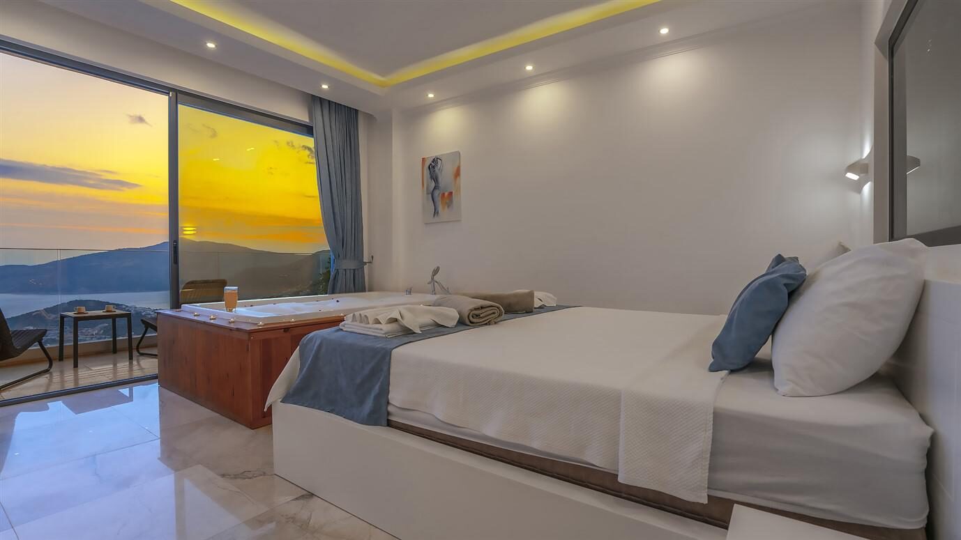 Villa Royal — 43