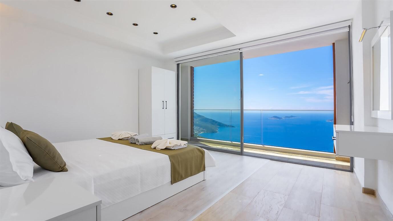 Villa Royal — 48