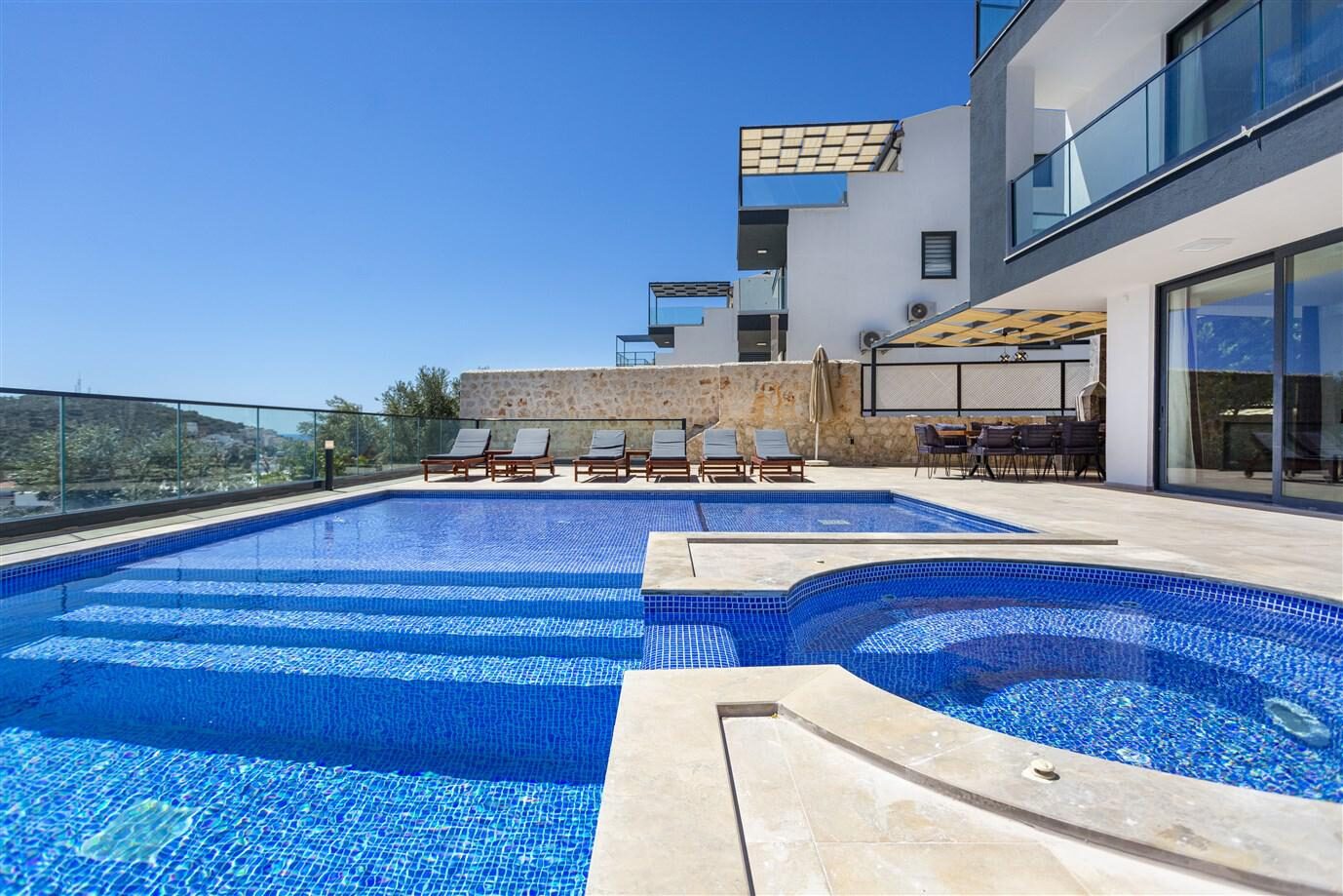 Villa Tigra — 25