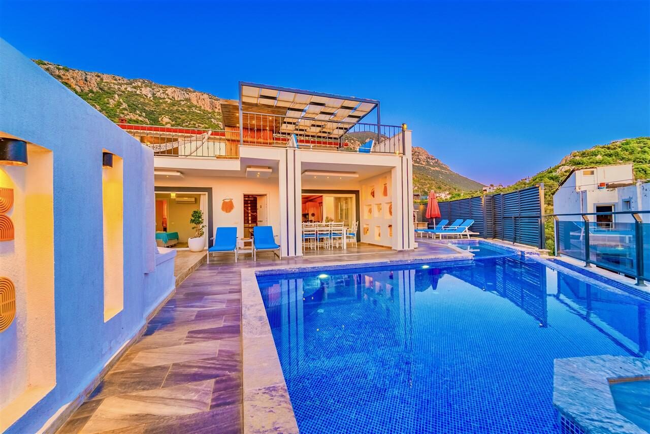 Villa Charm — 2