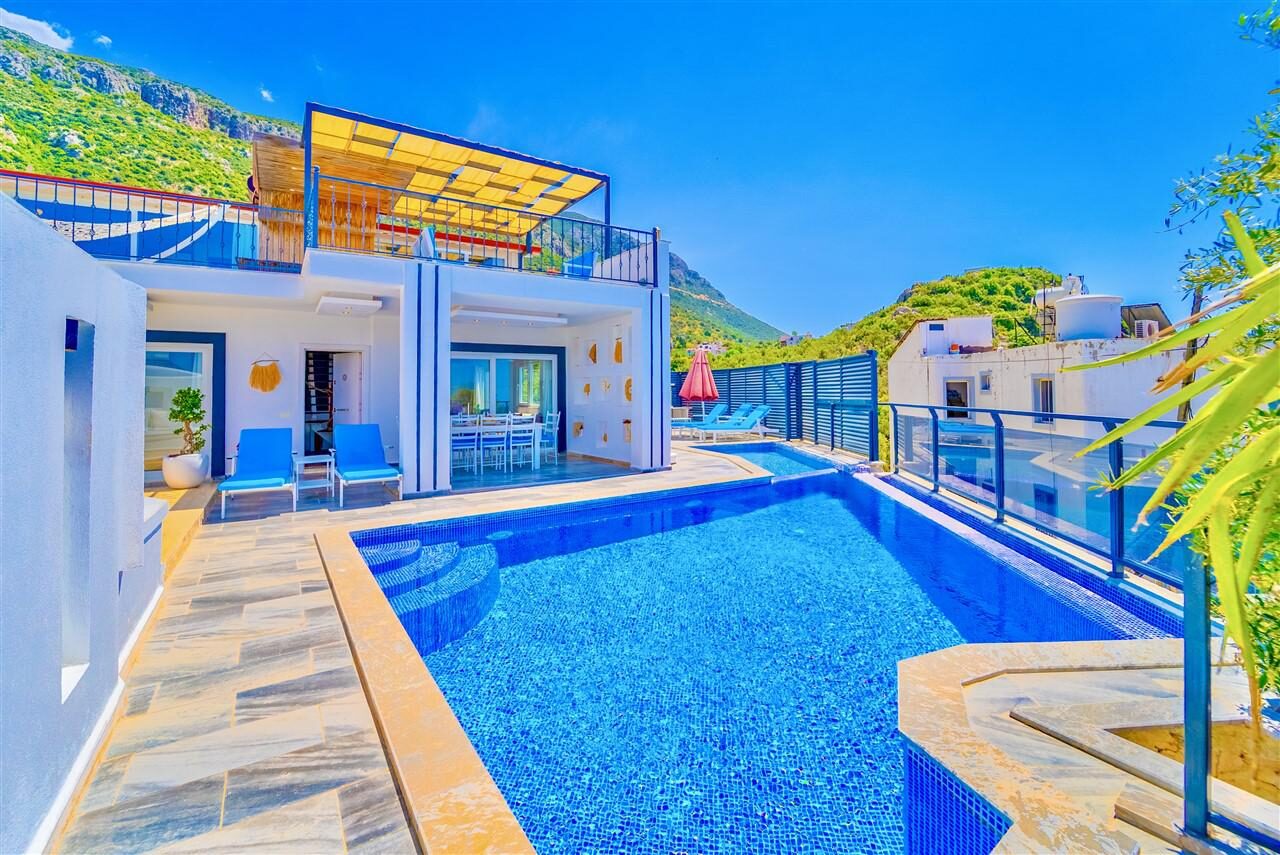 Villa Charm — 14