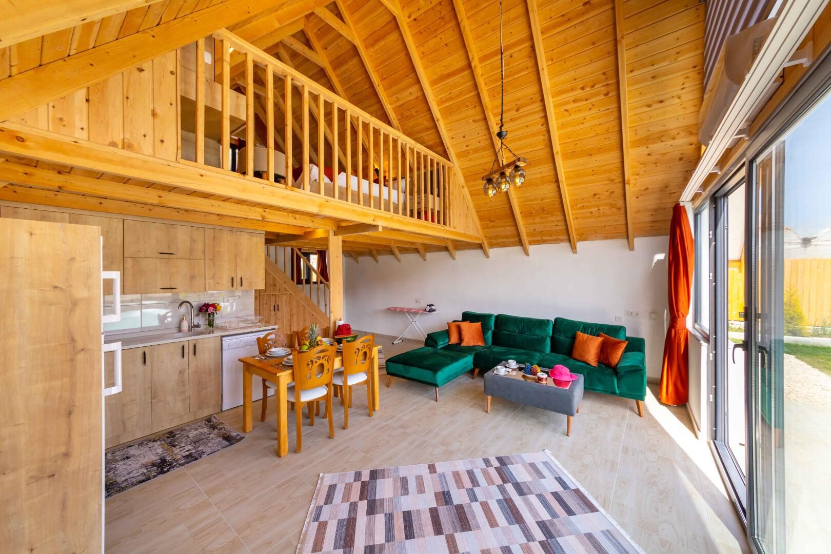 Villa Mentes — 16