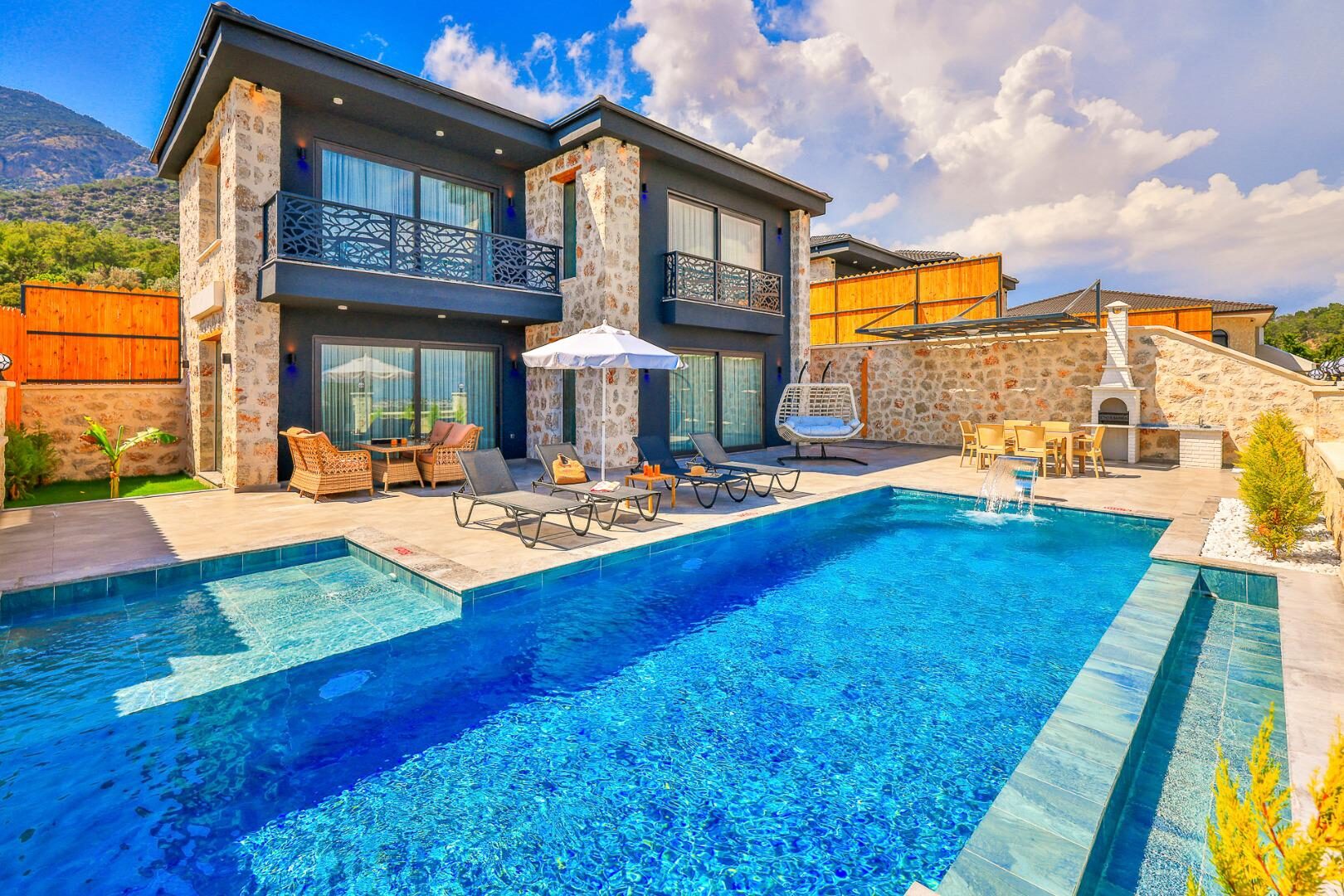 Villa Sandak 4 — 1